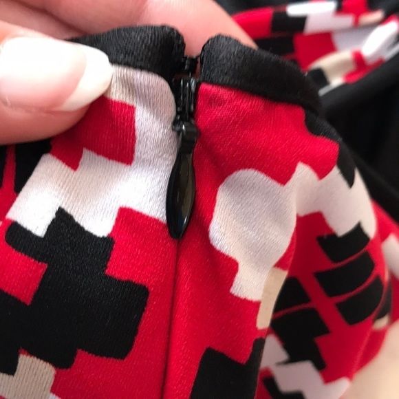 LAUNDRY BY SHELLI SEGAL Sleeveless Dress - Picture 5 of 9